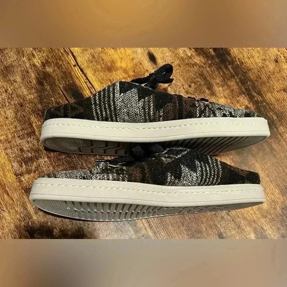 Naturalizer | Soul, Kemper ladies mule, slip on fashion sneakers. Size: 8.5M. - Picture 10 of 14